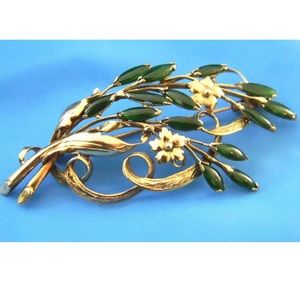 VICTORIAN Antique 14K SOLID GOLD BROOCH GREEN JADE